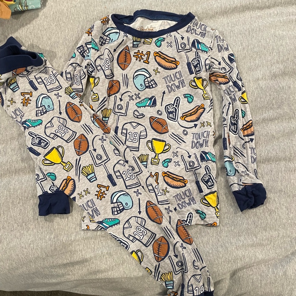 Little sleepies pj set